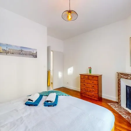 Thermal A 2 Min -le 1909- 8 Pers- Parking Chez Julie Appartement