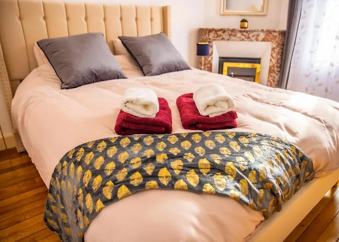 Thermal à 2 Min -le 1909- 8 Pers- Parking Chez Julie *