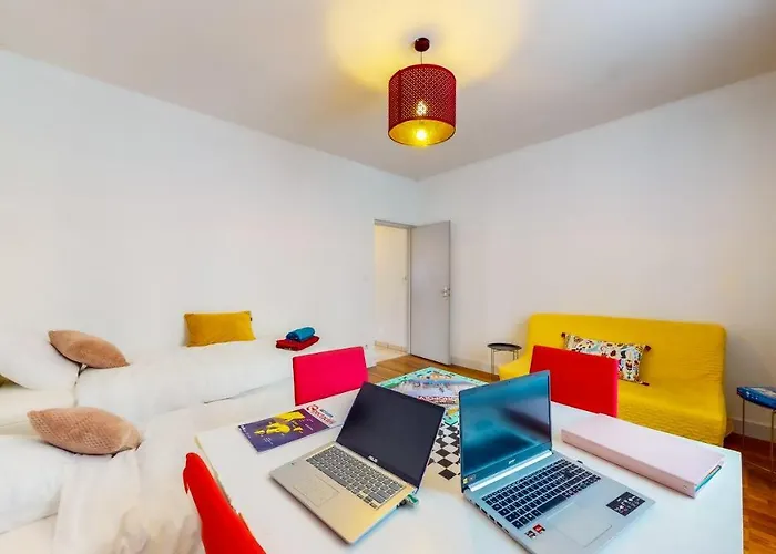 Thermal A 2 Min -le 1909- 8 Pers- Parking Chez Julie Apartman *