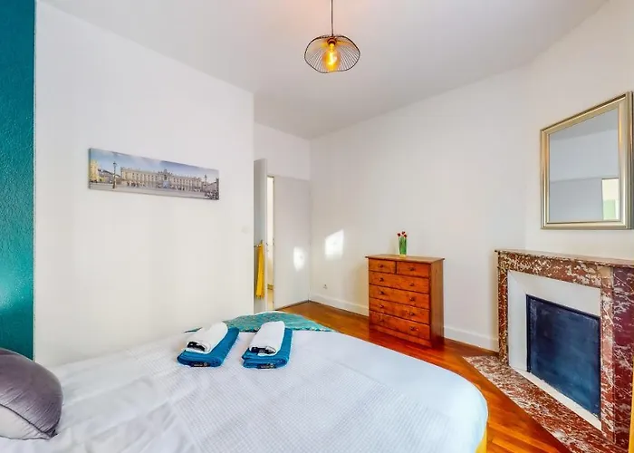 Thermal A 2 Min -le 1909- 8 Pers- Parking Chez Julie Apartman